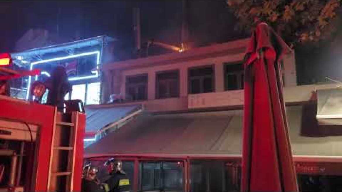 Στις φλόγες ψητοπωλείο στη Λάρισα