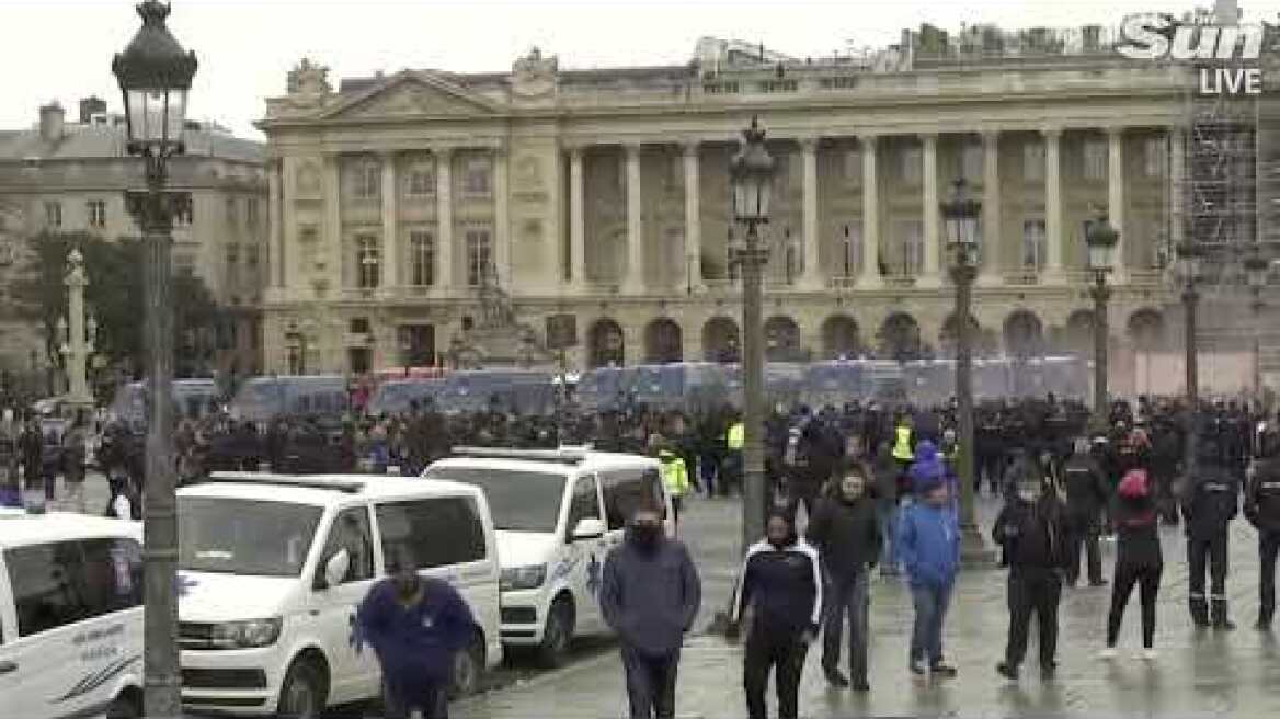 French Police advance towards Ambulances at Paris protest