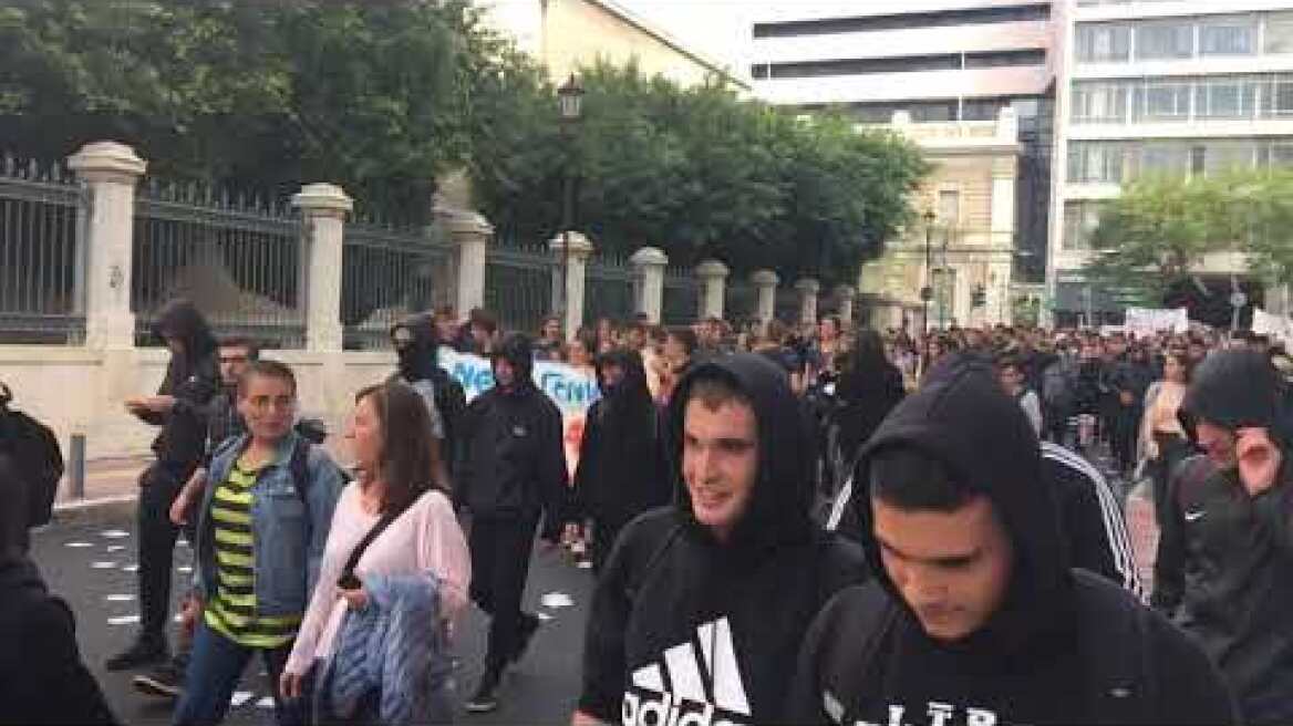 Μαθητική συγκέντρωση στα προπύλαια