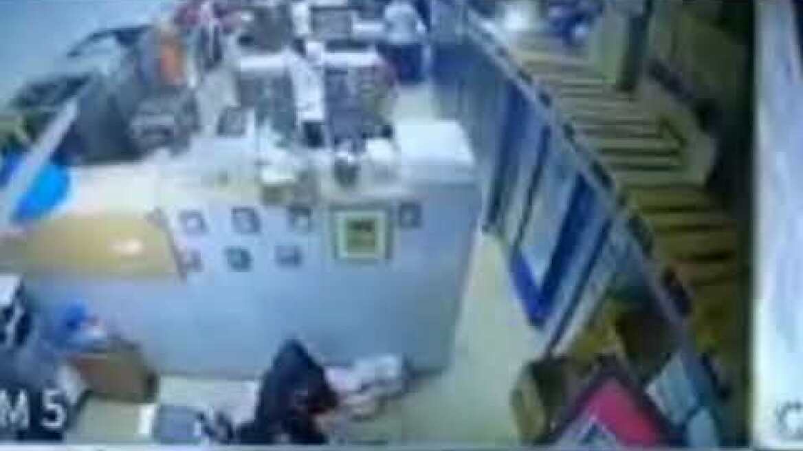 Διαρρήκτες μπουκάρουν σε ζαχαροπλαστείο στην Κερατέα