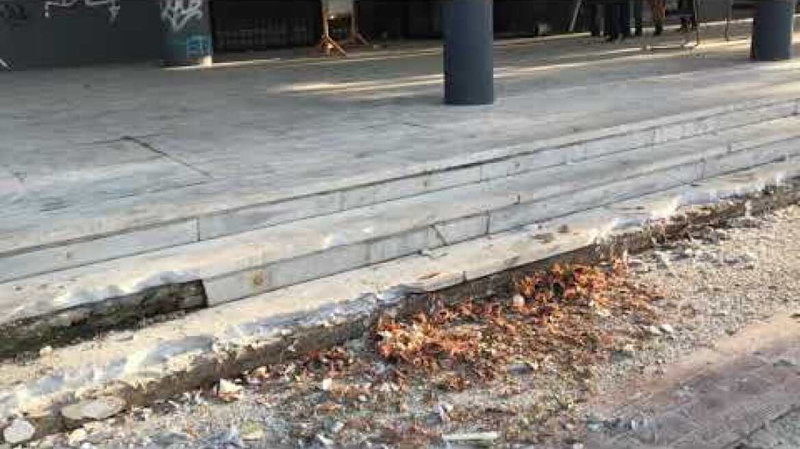 Ζημιές στη Θεολογική από τα επεισόδια