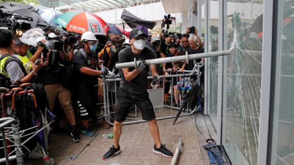 LIVE | Police surround protesters that stormed Hong Kong Government building