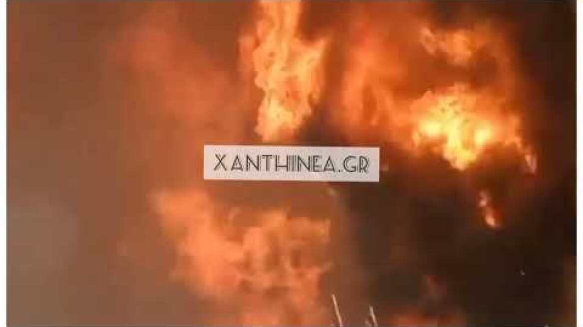 Μεγάλη φωτιά στην Ξάνθη στις καπναποθήκες κοντά στο ΚΤΕΛ
