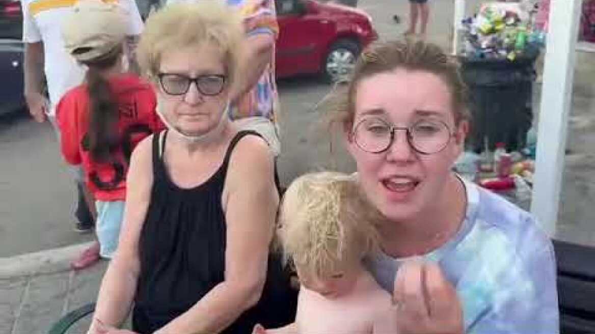 Το ευχαριστώ των τουριστών που απεγκλωβίστηκαν από τη φωτιά