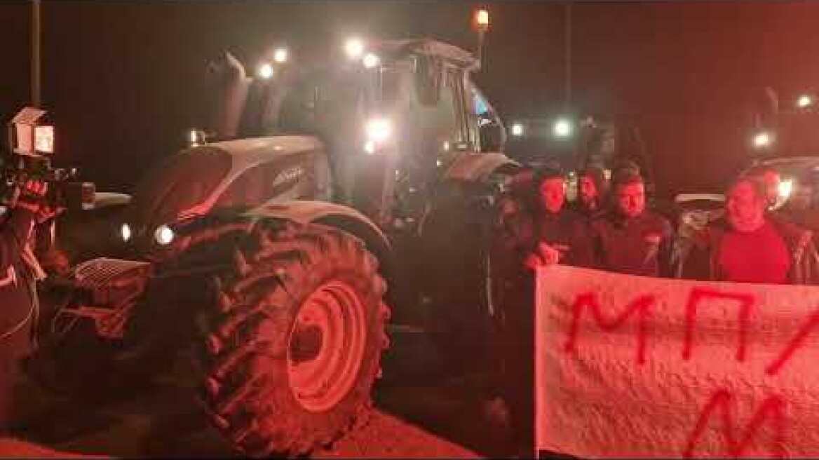 Αγρότες στα Μάλγαρα στη Θεσσαλονίκη (3)