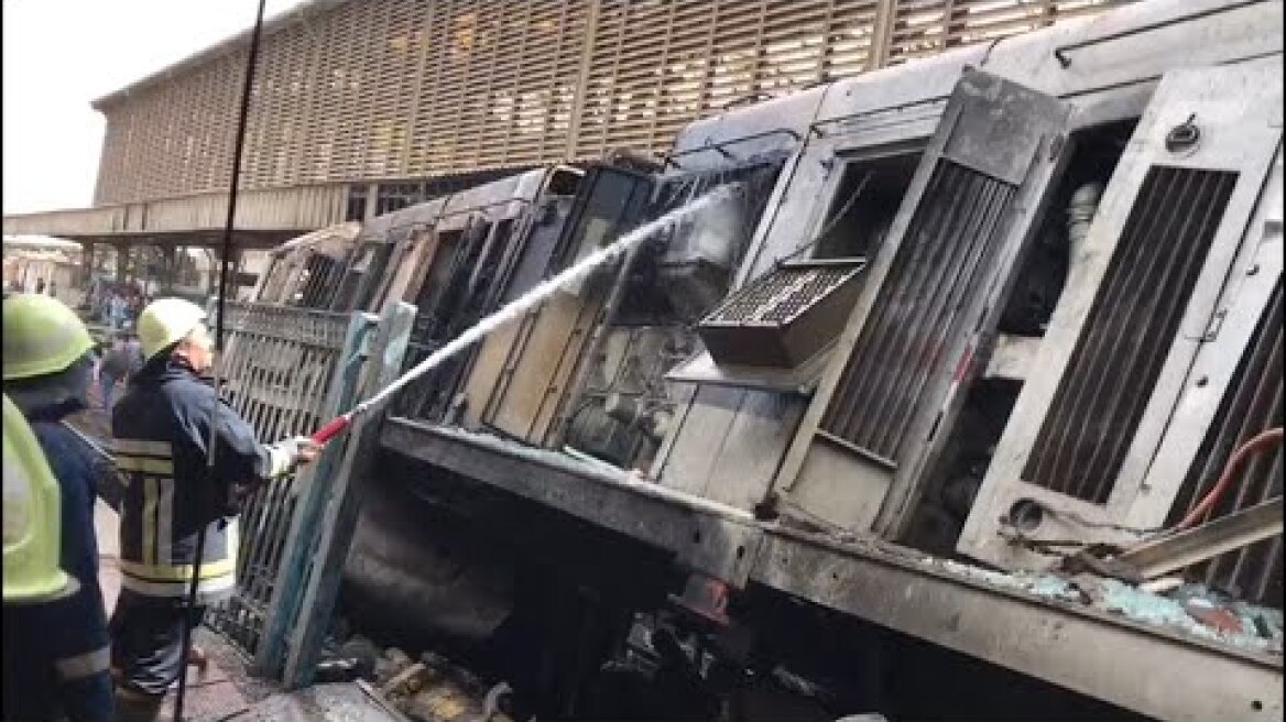 Fiery crash 'kills 20' at Cairo train station