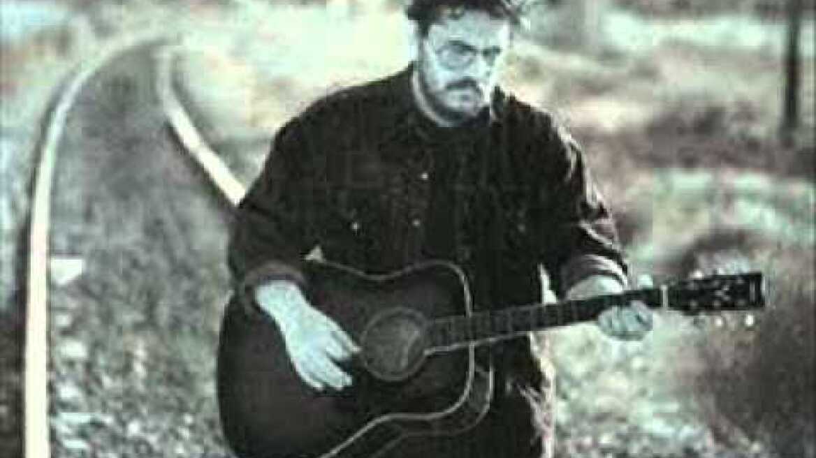 ΡΙΞΕ ΚΟΚΚΙΝΟ ΣΤΗ ΝΥΧΤΑ - λαυρεντης μαχαιριτσας