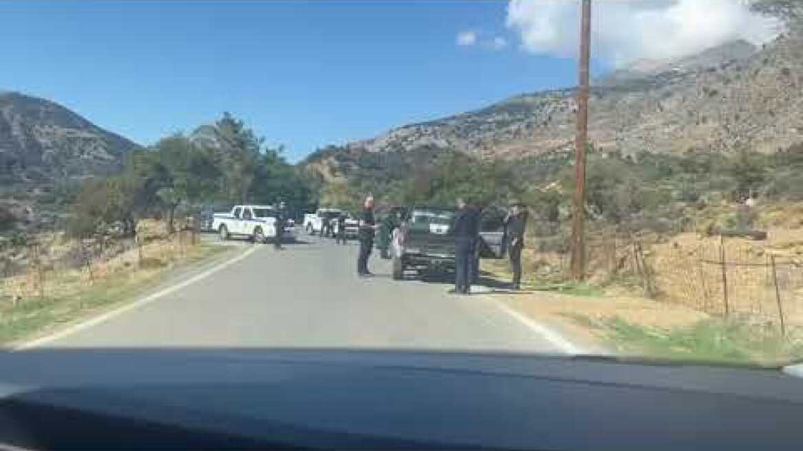 Μπλόκα της αστυνομίας πριν την είσοδο στα Βορίζια - ισχυρά μέτρα λόγω της κηδείας