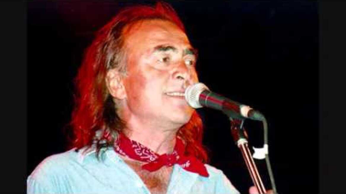 Νίκος Παπάζογλου - Υδροχόος