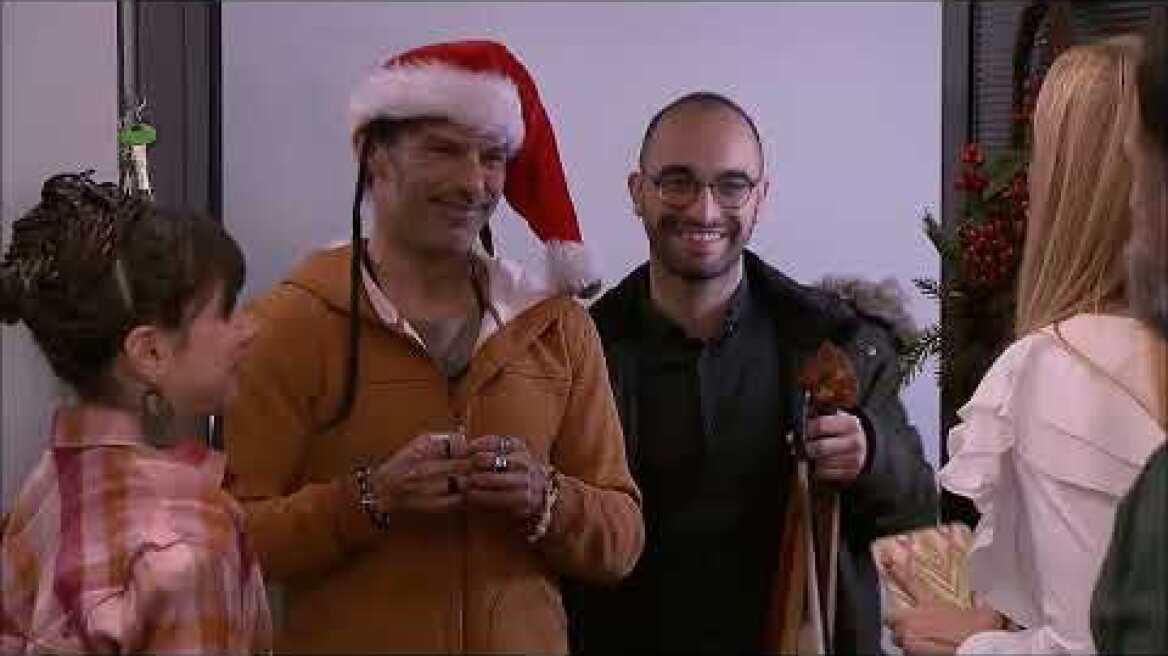 Μην αρχίζεις τη μουρμούρα | Σ.9 | Επ.25 | Sneak 2