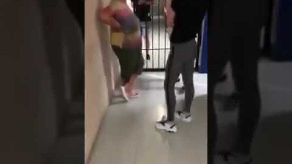 17 Ουκρανοί Κρατούμενοι στο «Ελ. Βενιζέλος»