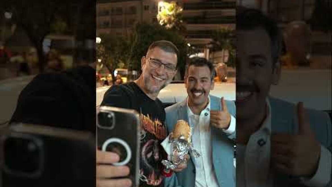 Ο Μάκης του Eurojackpot κερνάει την Αθήνα –Μάθαμε σε ποια στέκια κυκλοφορεί και κερνάει τους θαμώνες