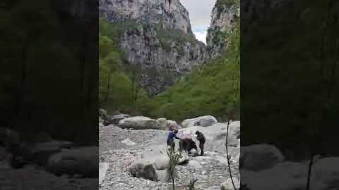 Διάσωση στο Φαράγγι του Βίκου (1)