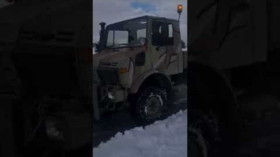 Συνδρομή των ΕΔ στον αποχιονισμό 26/1 (2)