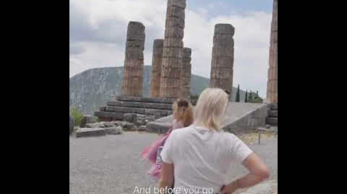 Η Maria Grazia Chiuri σε γυρίσματα για τον Dior στους Δελφούς