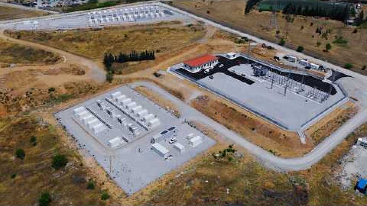 HELLENiQ ENERGY : Σε λειτουργία το πρώτο πάρκο «μπαταριών» στη Θεσσαλονίκη