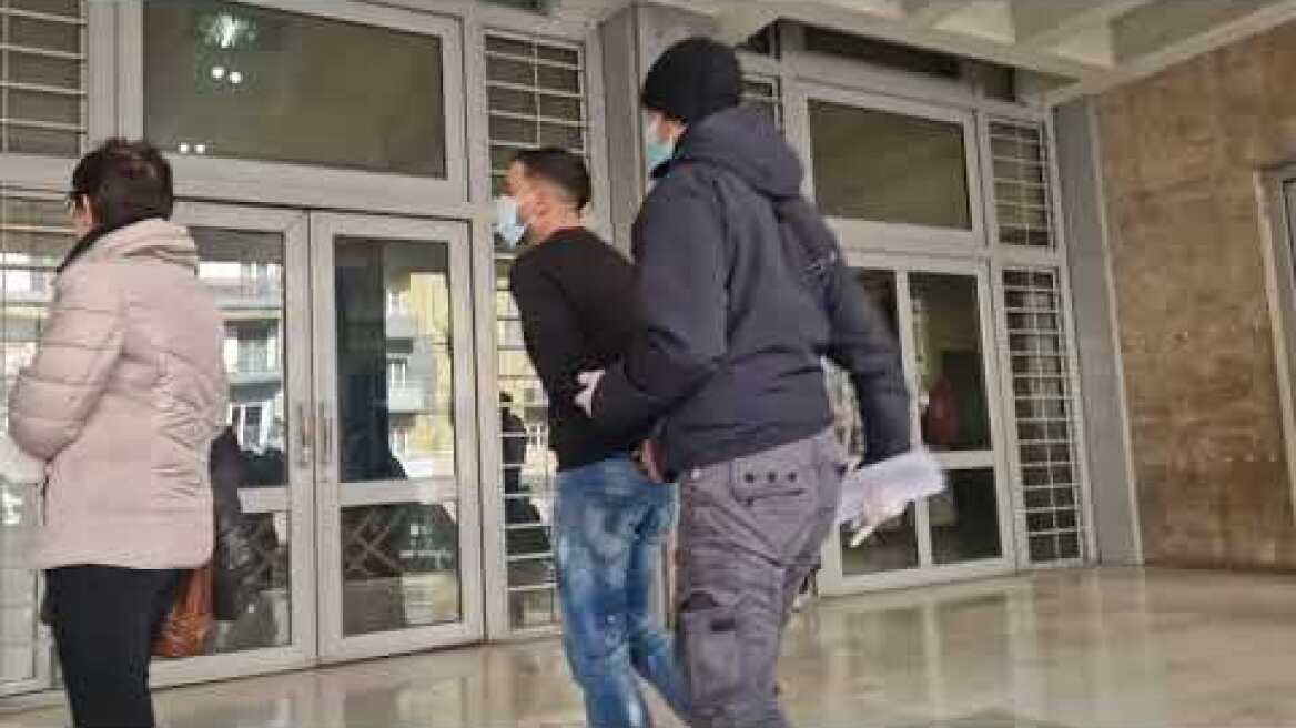 Στον ανακριτή ο τράπερ Ricta