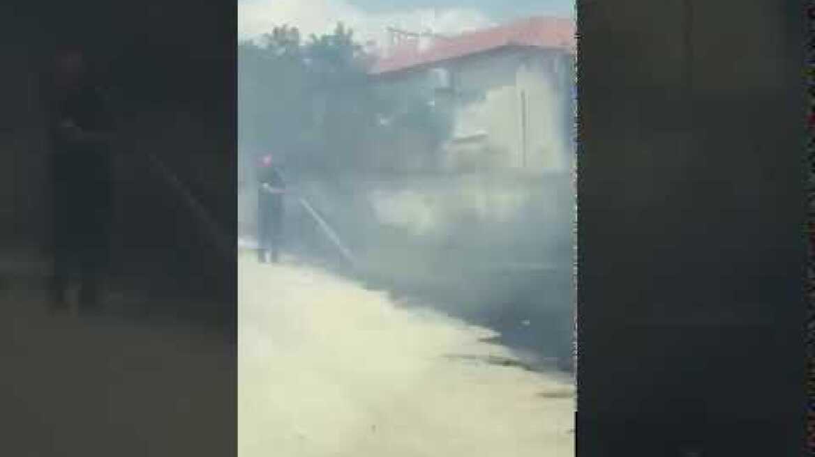 korinthostv.gr Μεγάλη φωτιά στην Κυρά Βρύση – Κινδυνεύουν σπίτια