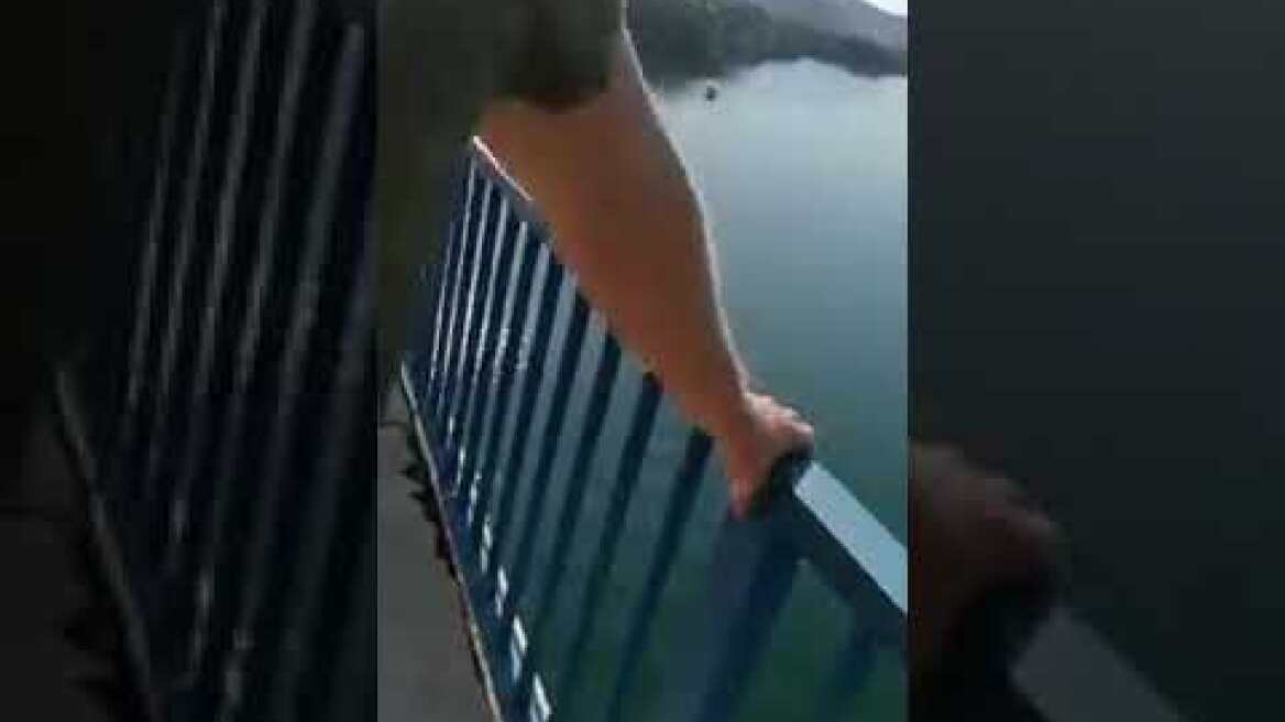 LiveLeak Bridge Jump Fail: Jump + Aftermath (40m/131ft)