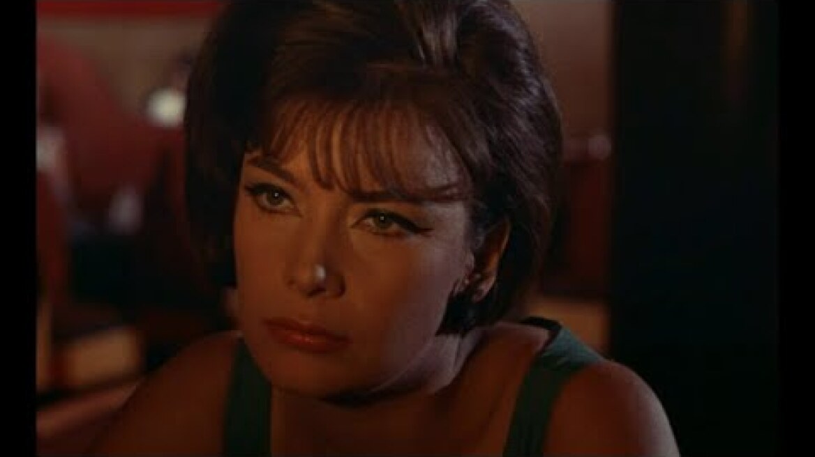 ΜΙΑ ΣΦΑΙΡΑ ΣΤΗΝ ΚΑΡΔΙΑ - ΕΛΛΗΝΙΚΟ ΤΡΕΪΛΕΡ