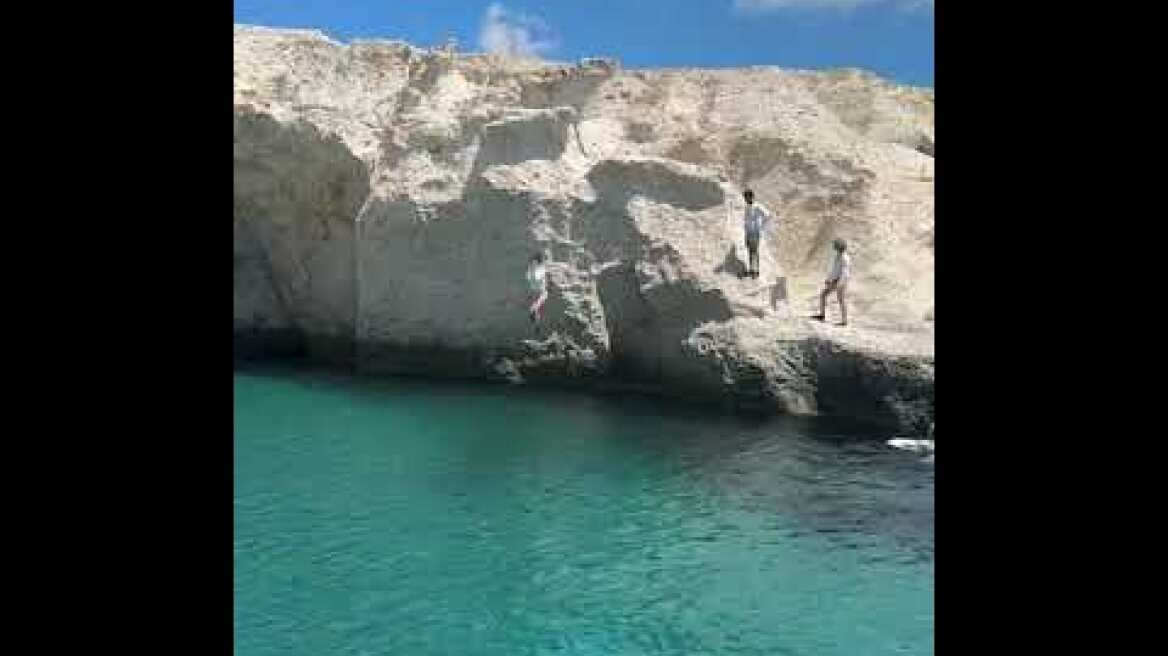 H Sydney Sweeney απολαμβάνει της διακοπές στην Ελλάδα (3)