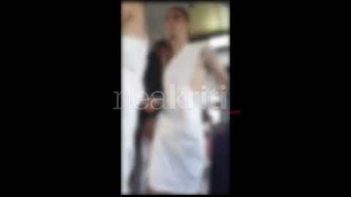 Ηράκλειο: Ντύθηκαν αρχαίοι Έλληνες και μπήκαν στο λεωφορείο του ΚΤΕΛ