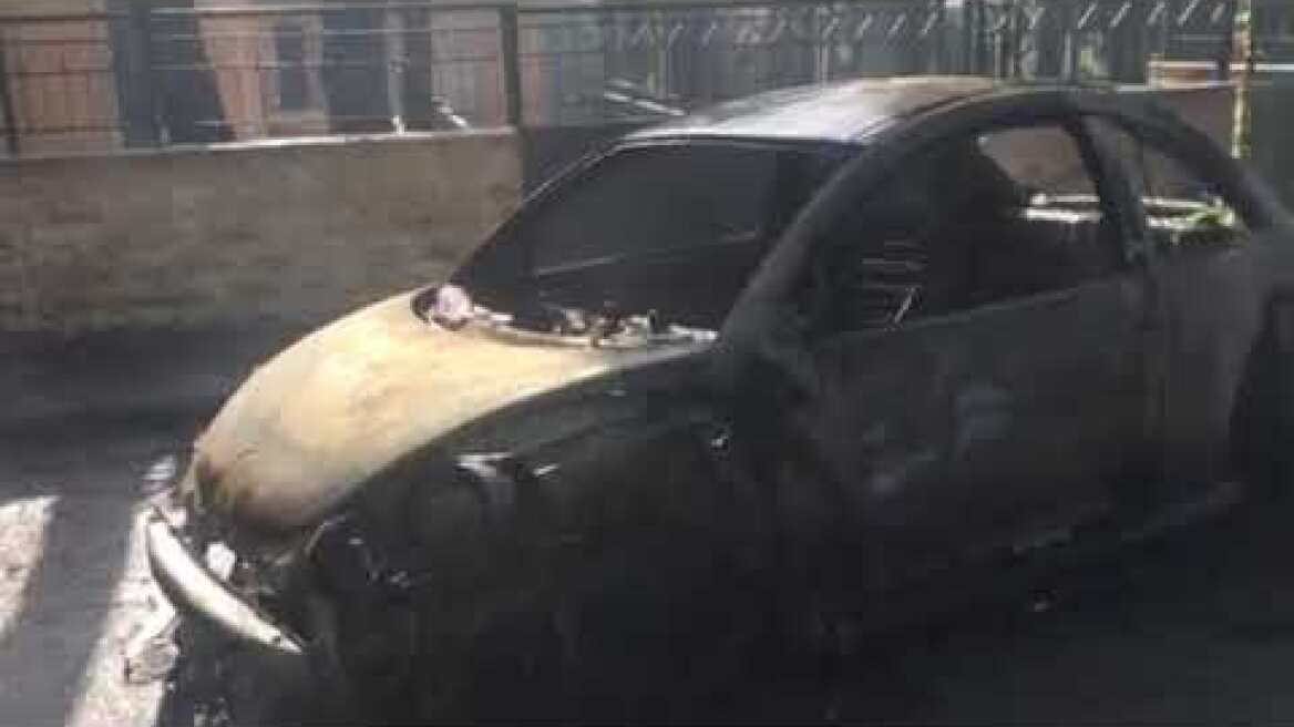 Καμένα αυτοκίνητα