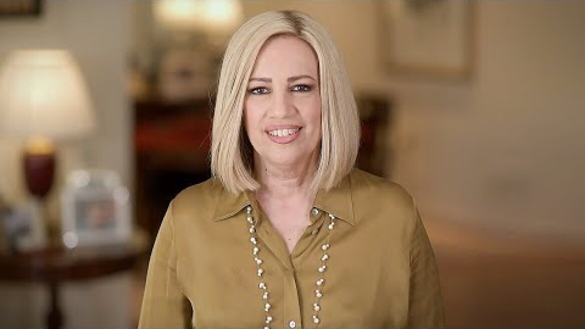 Φώφη Γεννηματά: «Σιγά σιγά θα κερδίσουμε τις ζωές μας πίσω. Χρόνια πολλά με υγεία»