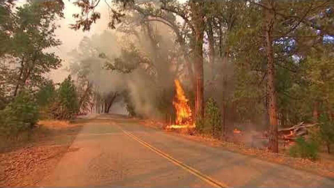 Raw footage: Fast burning fire spreads across Mariposa, California, burning over 9,500 acres