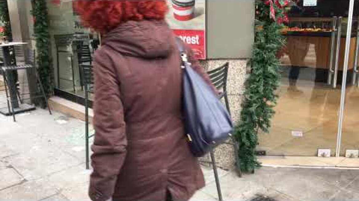 Σπασμένα μαγαζιά στο Μαρούσι