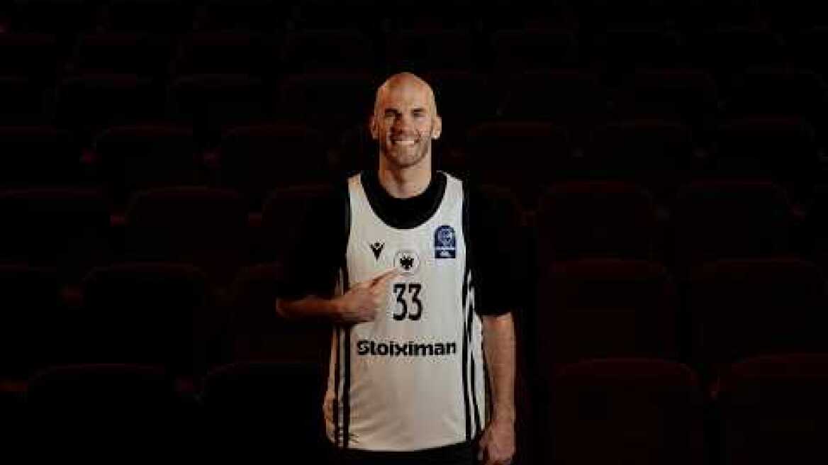 Nick Calathes is here!