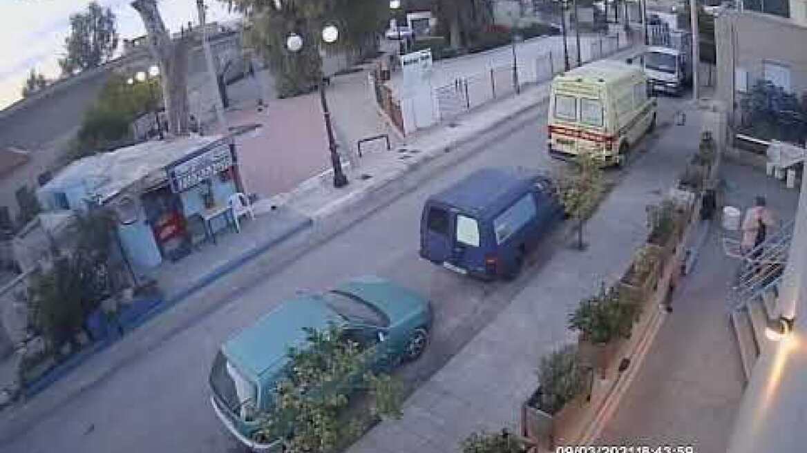 Παραμένουν στο πάρκο μέχρι 18 45