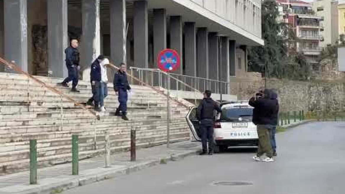 Προφυλακίστηκε ο 19χρονος που ήταν μαζί με τον 20χρονο το βράδυ της δολοφονίας του στη Καλαμαριά (2)