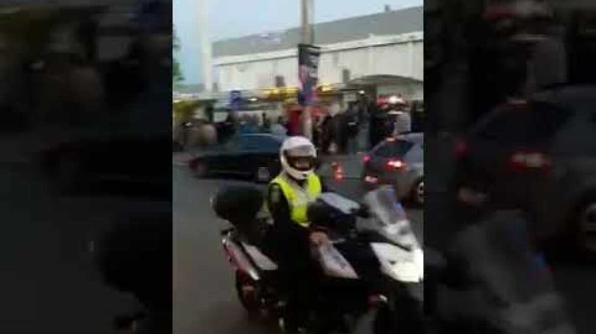 Πολίτες στα Χανιά αποδοκίμασαν τον Τσίπρα