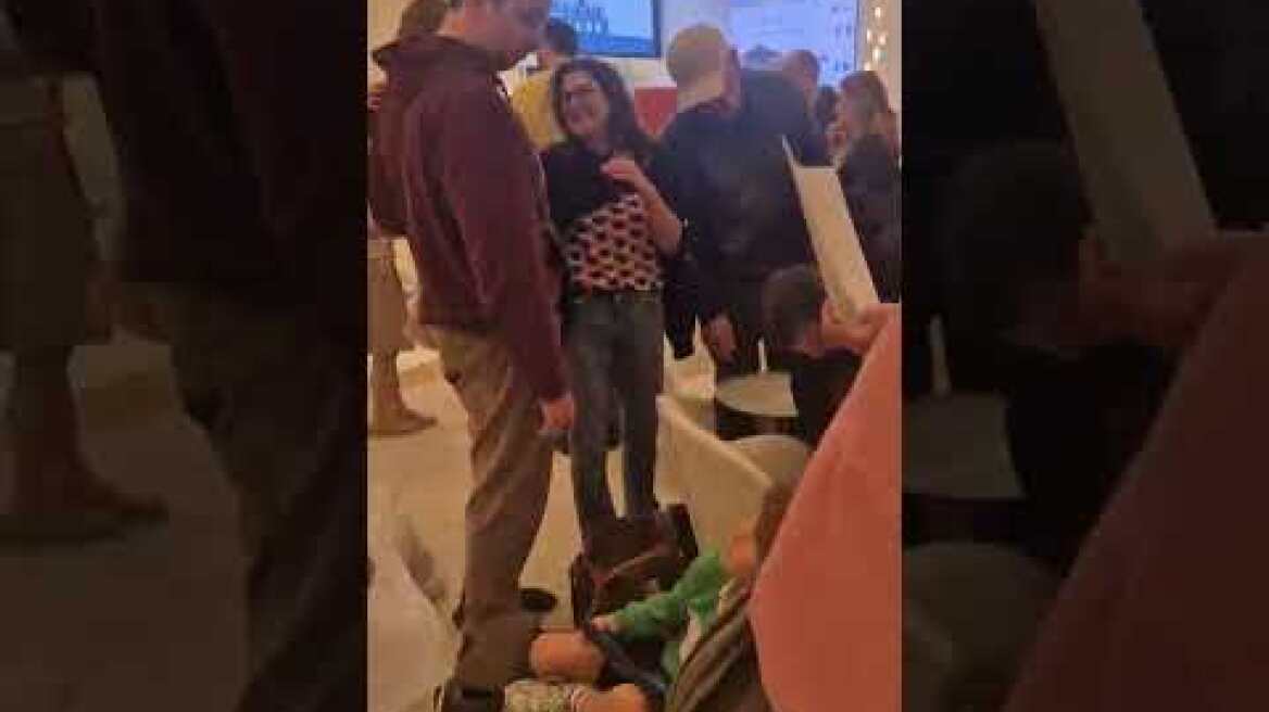 Η πρώτη Ελληνίδα που απεγκλωβίστηκε από το Ντουμπάι (2)