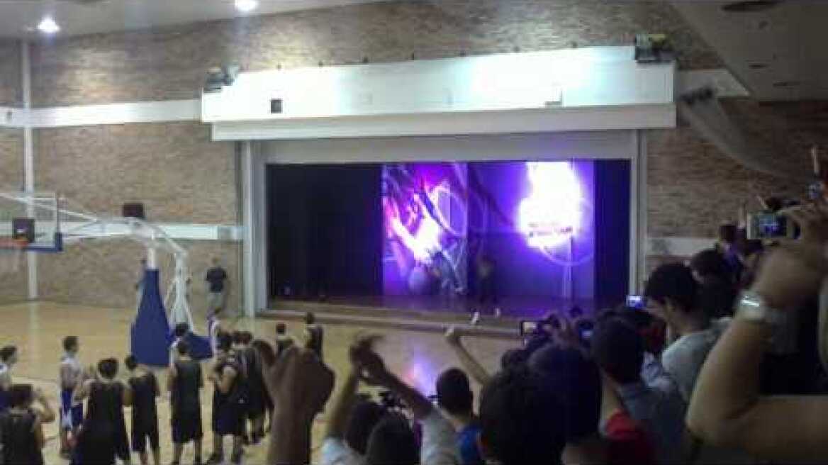 Gavros.gr Ο Κόμπε Μπράιαντ στα εκπαιδευτήρια Δούκα.