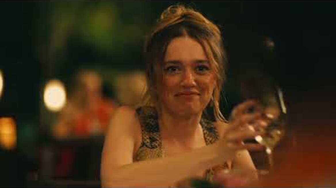 Aimee Lou Wood 🍷 Walton Goggins | The White Lotus