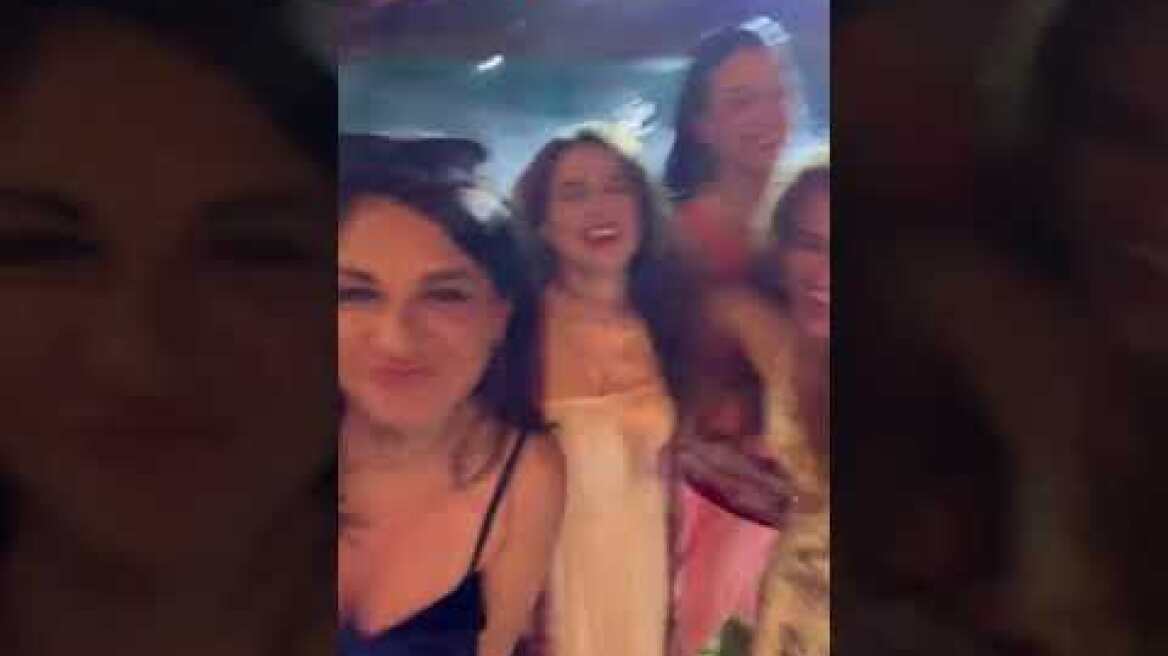 Γάμος Μουζουράκη – Κόζαρη: Το πάρτι μετά το μυστήριο 2