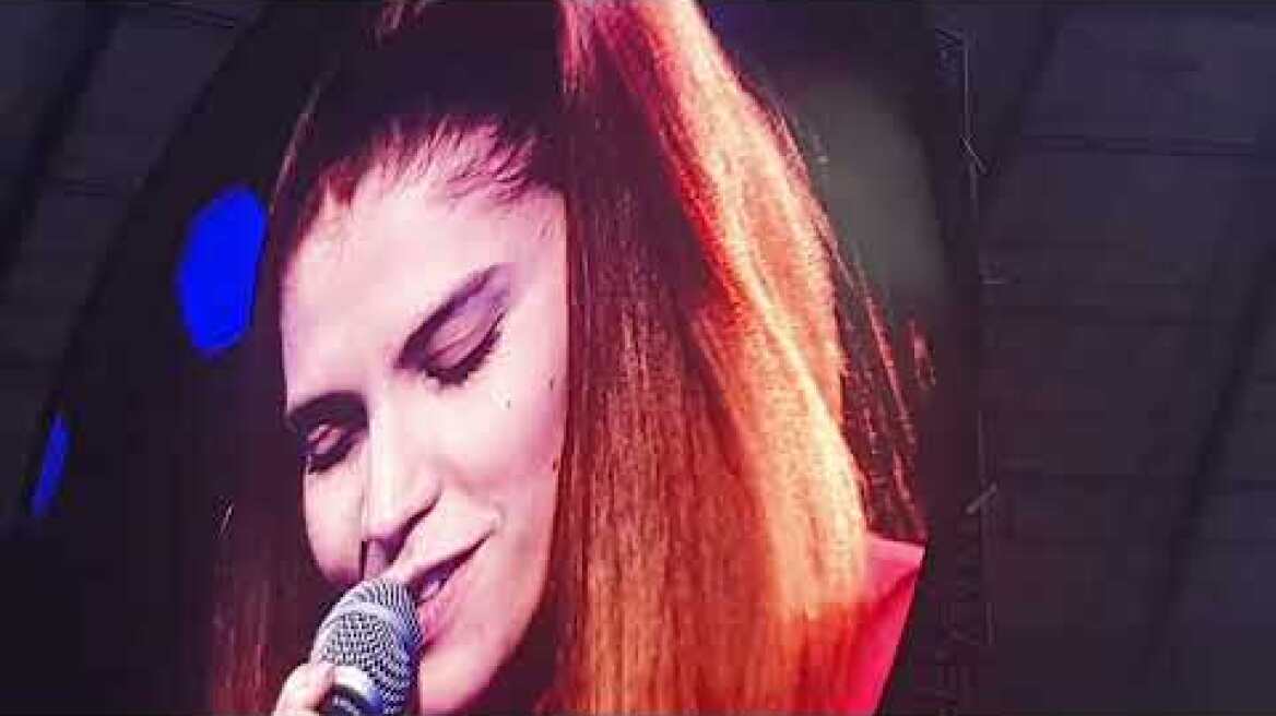 Coldplay & Hannah Reid (London Grammar) "Let Somebody Go" Berlin 10.07.2022 (4K/HDR)