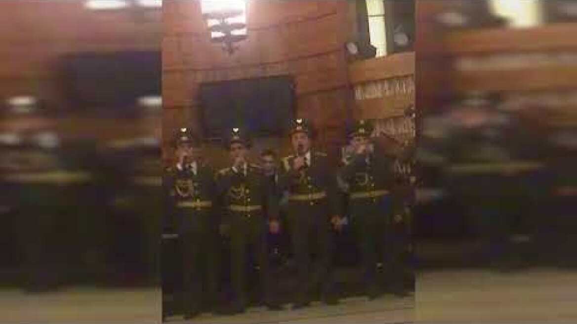 Αρμένιοι Ευέλπιδες τραγουδούν: Η Ελλάδα ποτέ δεν πεθαίνει