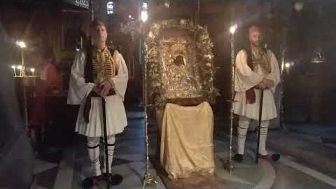 Αναχώρησε η Παναγία ''ΑΞΙΟΝ ΕΣΤΙ'' από το Άγιον Όρος - Δέος στην τελευταία παράκληση