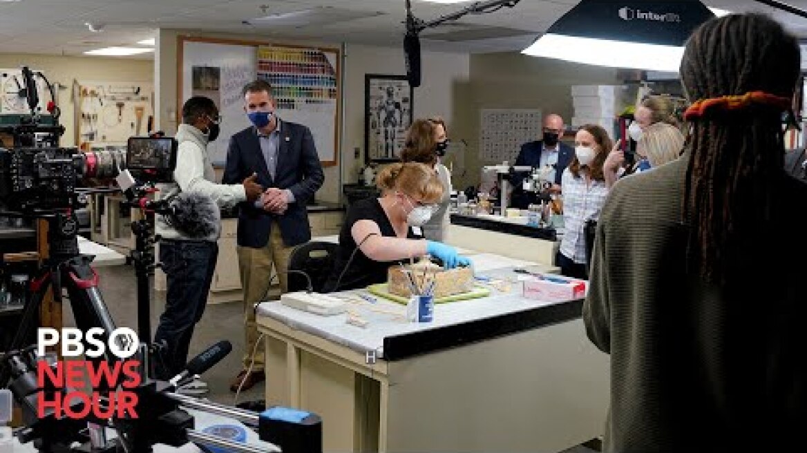 WATCH LIVE: Opening of second time capsule found during removal of Robert E. Lee statue in Richmond