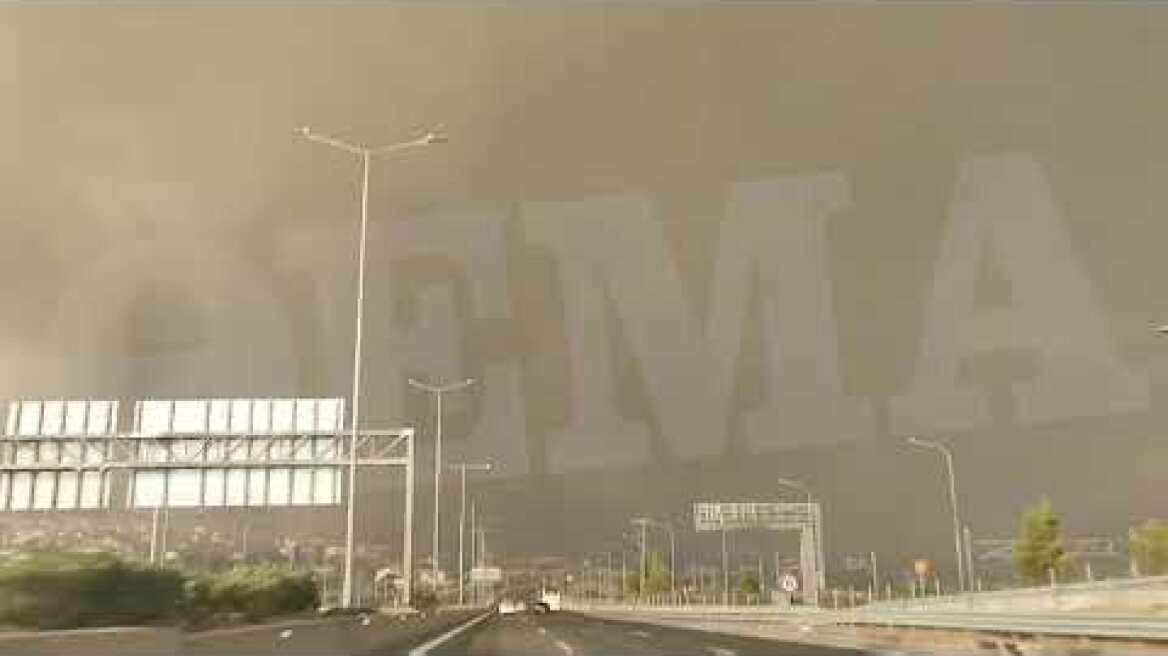 Βίντεο-σοκ: Η φωτιά της Μάνδρας 100 μέτρα από την Εθνική