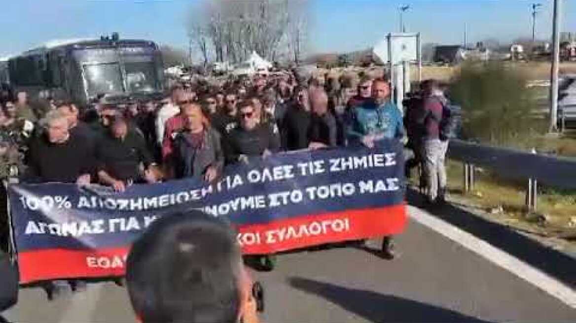 Αγρότες στον Ε-65 (2)