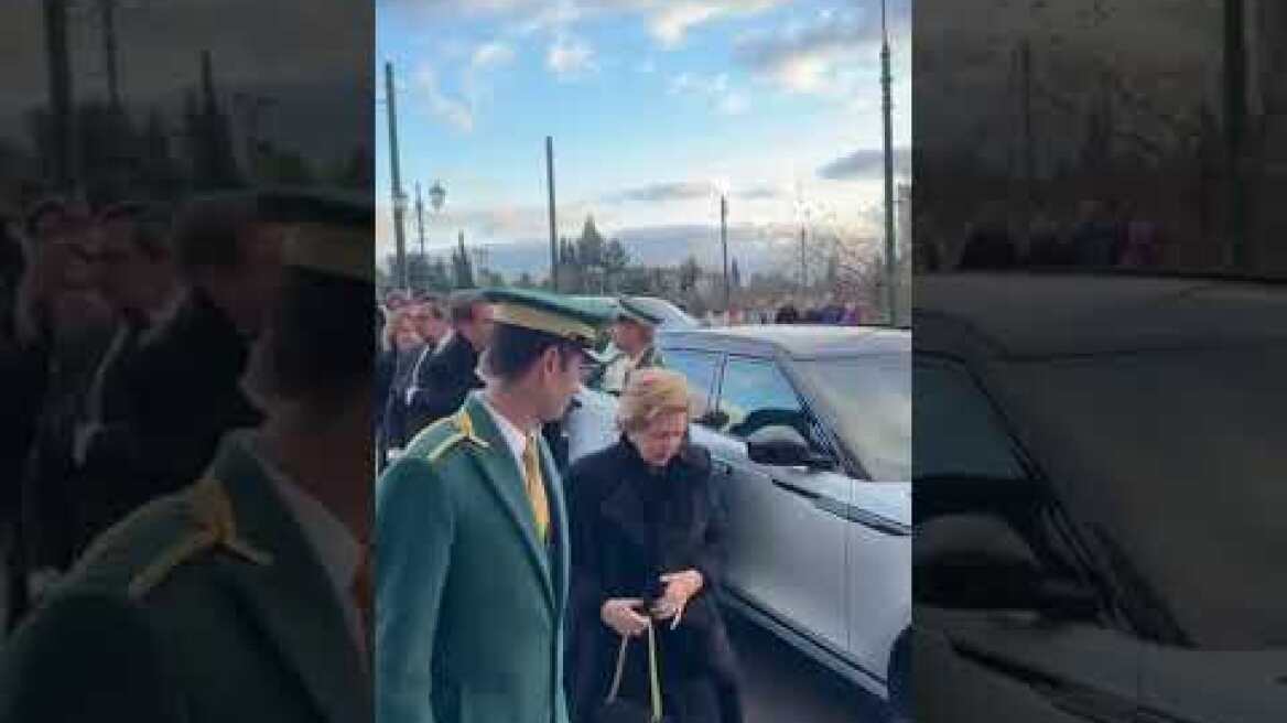 Οικογένεια Ντε Γκρες για γεύμα μετά το αντίο στην Πριγκίπισσα Ειρήνη