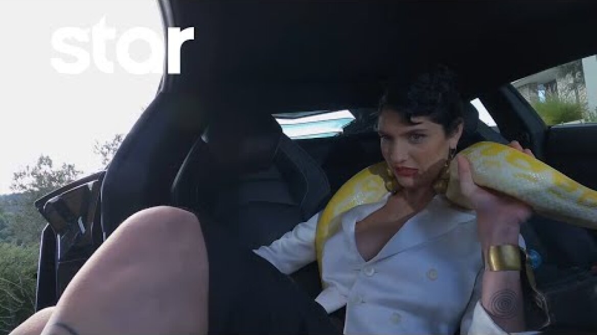 GNTM 5 | Η Coty δυσκολεύτηκε στη φωτογράφιση με τον πύθωνα!