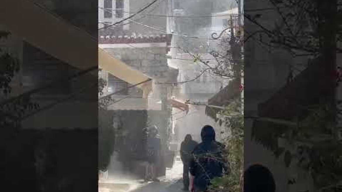 Πρόβα βροχής στην Υδρα για τον Μπραντ Πιτ (2)