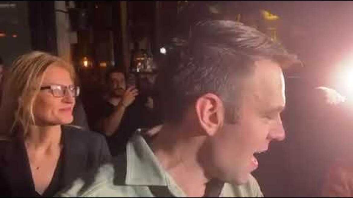 Στέφανος Κασσελάκης και ΣΥΡΙΖΑ σε μπαρ στο κέντρο