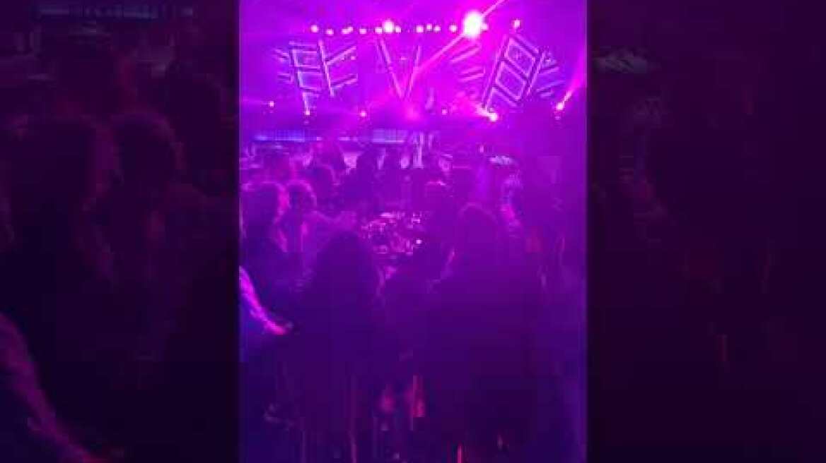 Γιόρτασαν στα μπουζούκια δύο μέρες νωρίτερα την έλευση του 2022 οι Λαρισαίοι