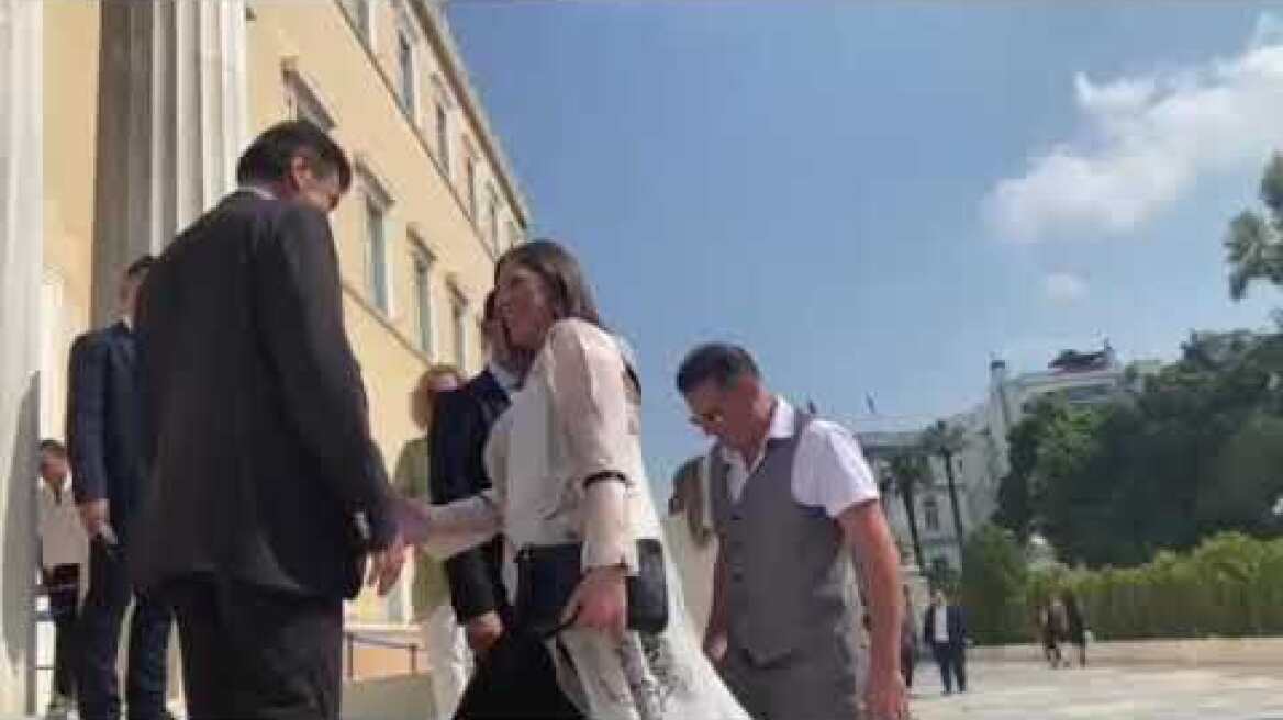 Oρκωμοσία της νέας Βουλής: Oι αφίξεις των νέων βουλευτών 4